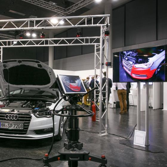 ARTTRACK5_AUDI_WTTW_application_2400x1600 Window to the world application at AUDI in Germany