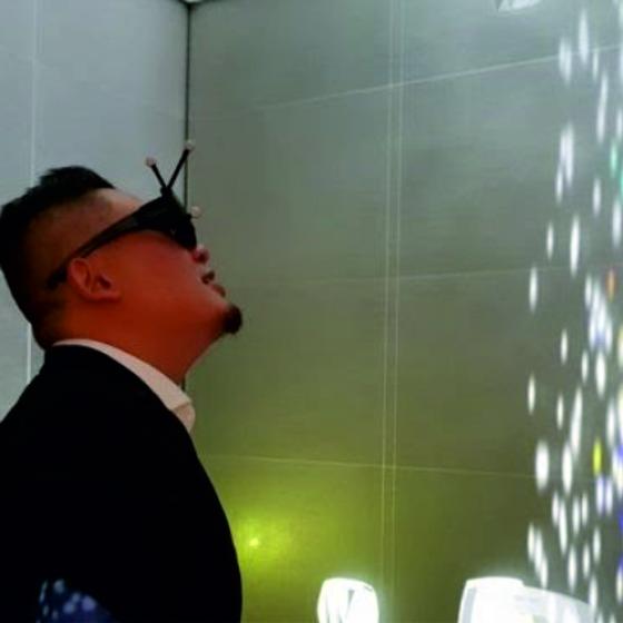 Grohe: Optical ART Tracking inside of the shower cabin