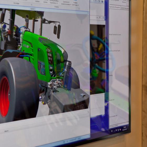 TRACKPACK4, Flystick2 und Headtracking im Einsatz für Fendt in Marktoberdorf