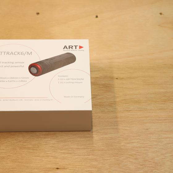 Die kleinste ART-Tracking-Kamera ARTTRACK6/M im Karton
