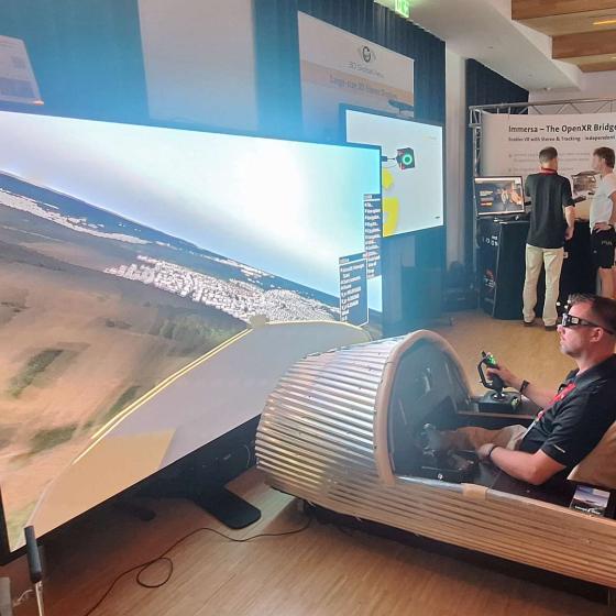 HLRS Cockpit Simulator tracked bei AT7-80